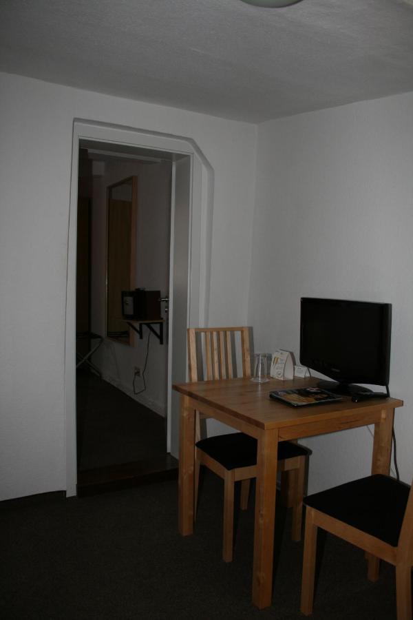 Pension-Ristorante Ventura Ehemals Reinhards Pension Hornburg  Kamer foto